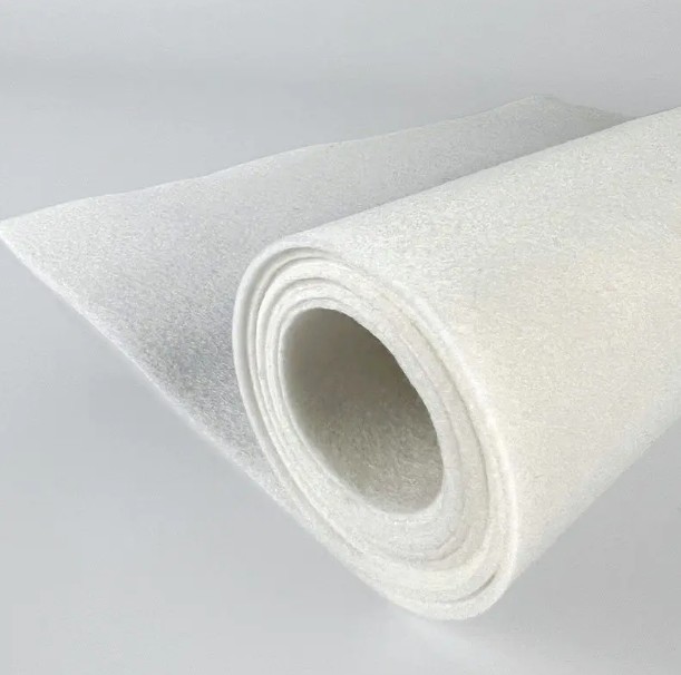 Materiale de filtru nețesute: Cum îmbunătățesc calitatea aerului sistemelor moderne de HVAC?